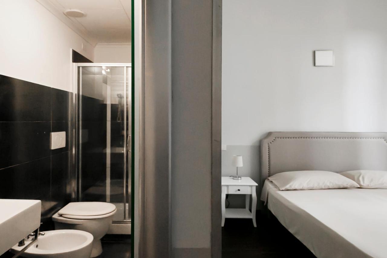 Dm69 - Termini Monti Crossroads Hotel โรม ภายนอก รูปภาพ