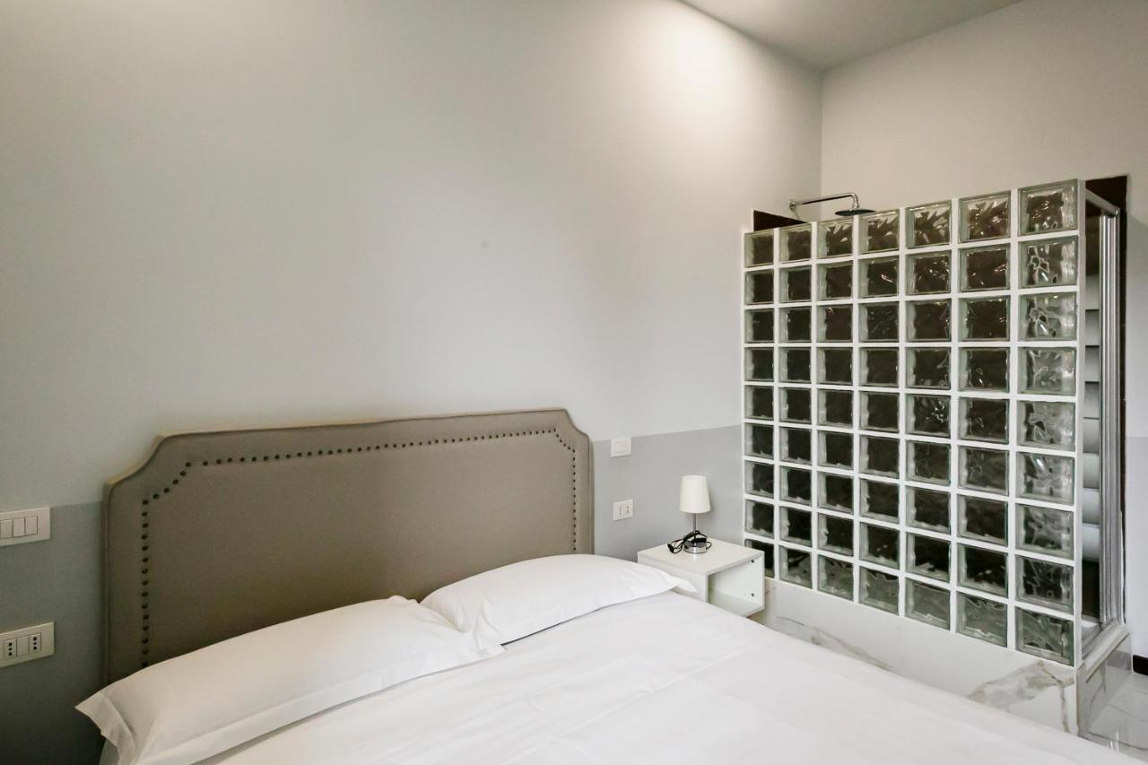Dm69 - Termini Monti Crossroads Hotel โรม ภายนอก รูปภาพ
