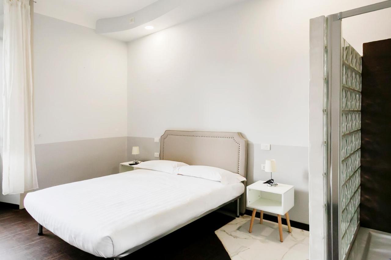 Dm69 - Termini Monti Crossroads Hotel โรม ภายนอก รูปภาพ