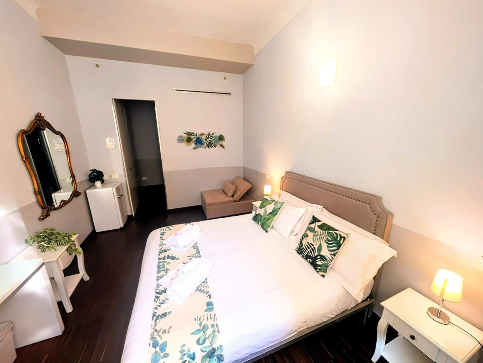 Dm69 - Termini Monti Crossroads Hotel โรม ภายนอก รูปภาพ